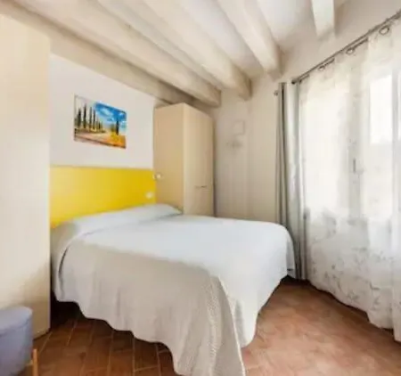 La Casa Di Elvira2 Ferienhaus